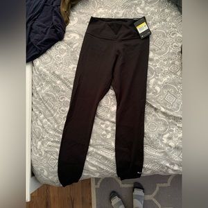 Nike women’s leggings, new with tags